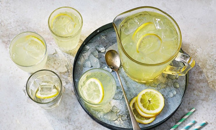 Lemonade-in-pitcher-min